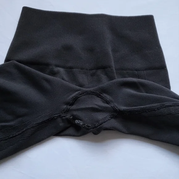 Lululemon Flow & Go Crop - Picture 10 of 15